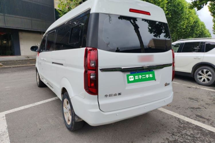 Used Jinbei Gold Hiace 2023 1.5L Passenger Van Travel Lion 9-Seater with Central Air Conditioning Rear Left 45 Deg