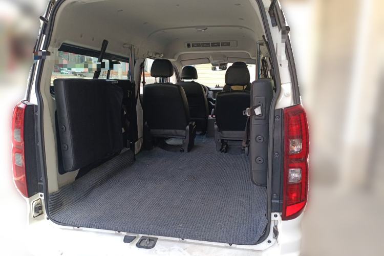Used Jinbei Gold Hiace  Trunk