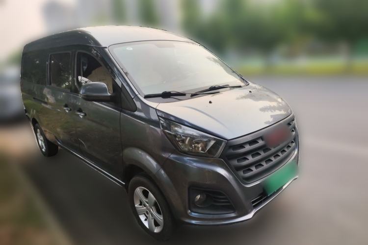 Used Jinbei Gold Hiace 2024 1.5L Magic Lion 6-Seater Front Right 45 Deg