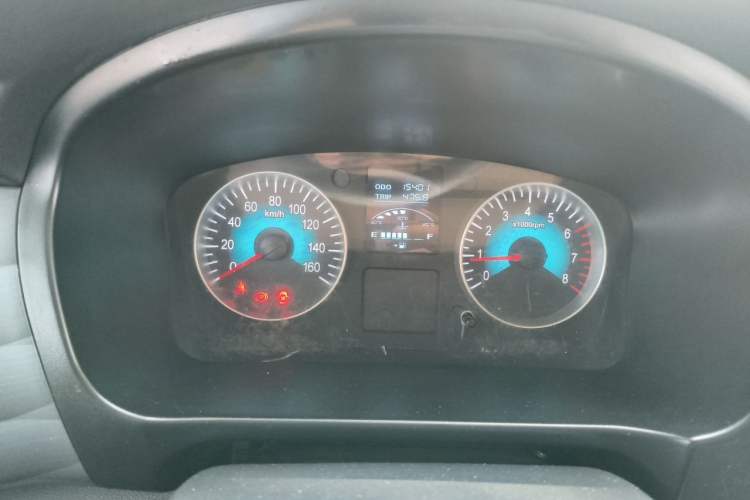 Used Jinbei Gold Hiace 2024 1.5L Passenger Vehicle Travel Lion 5/6/7-Seater with Central Air Conditioning Instrument Cluster