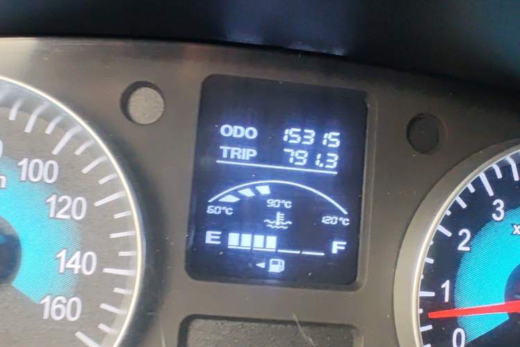 Used Jinbei Gold Hiace 2024 1.5L Magic Lion 6-Seater Odometer Close Up