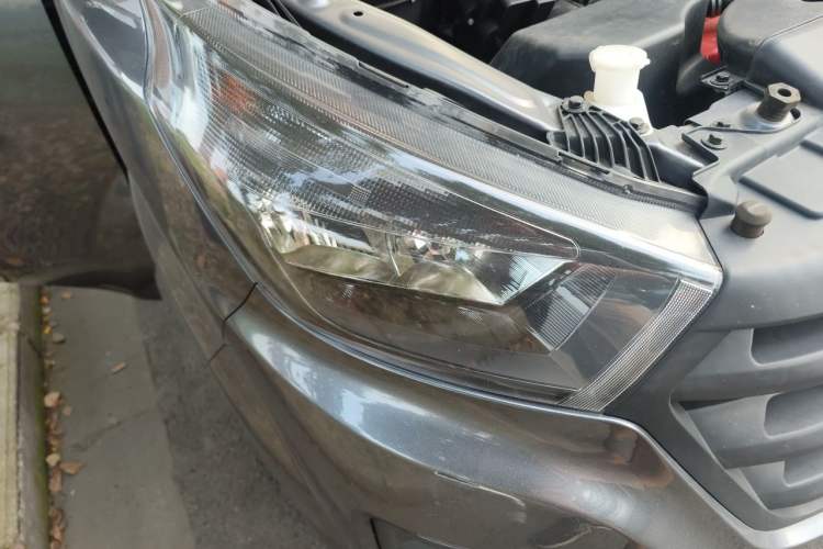 Used Jinbei Gold Hiace 2024 1.5L Magic Lion 6-Seater Right Front Headlight