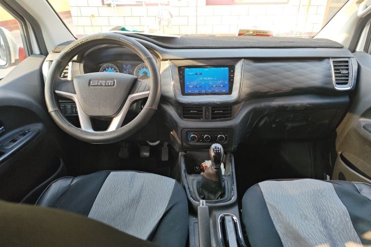 Used Jinbei Gold Hiace 2024 2.0L Travel Lion 5/6/7-Seater Central Air Conditioning Center Console