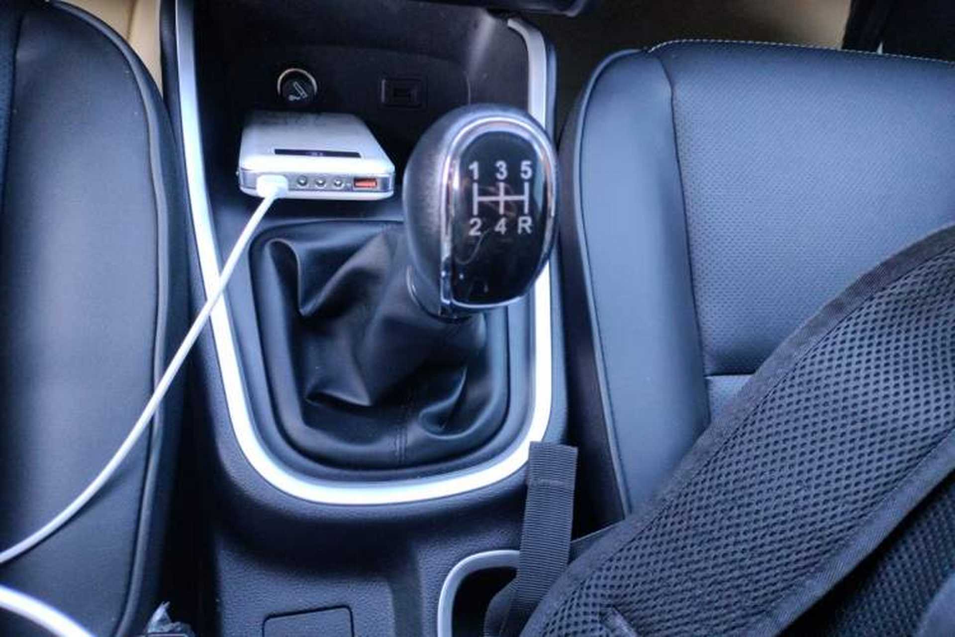 Used Jinbei Gold Hiace 2024 2.0L Travel Lion 9-Seater Central Air Conditioning Gear Lever