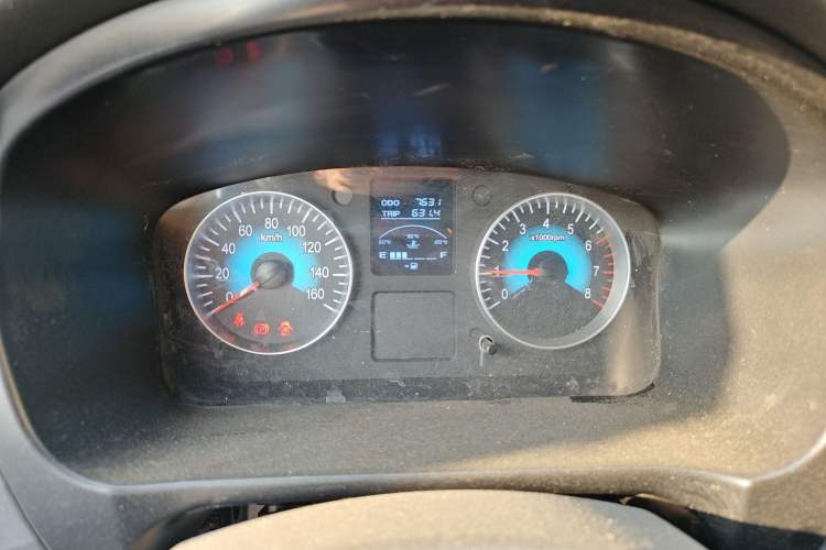 Used Jinbei Gold Hiace 2024 2.0L Travel Lion 5/6/7-Seater Central Air Conditioning Instrument Cluster