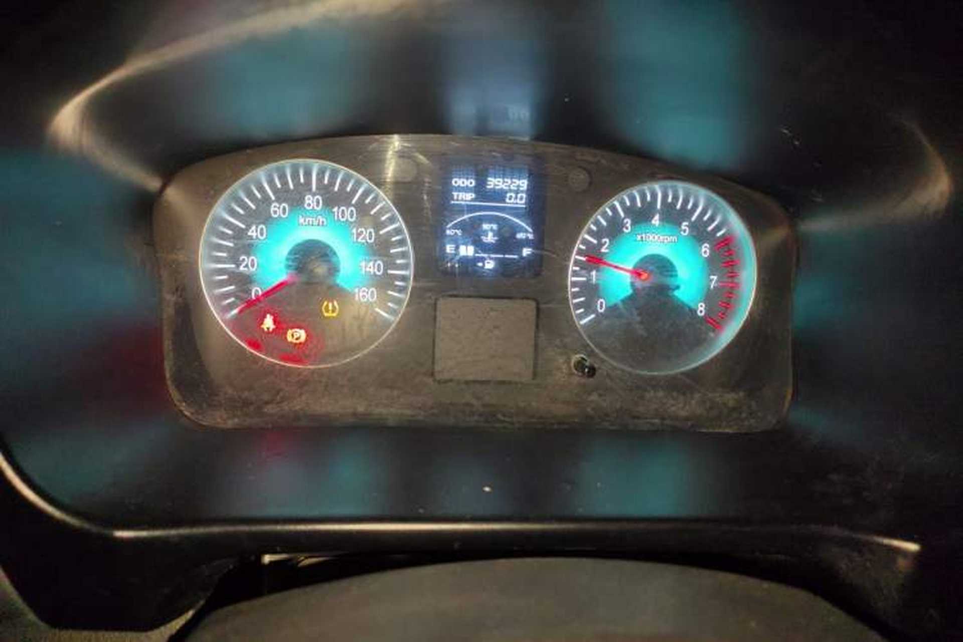 Used Jinbei Gold Hiace 2024 1.5L Passenger Vehicle Engineering Lion 9 Seats Instrument Cluster