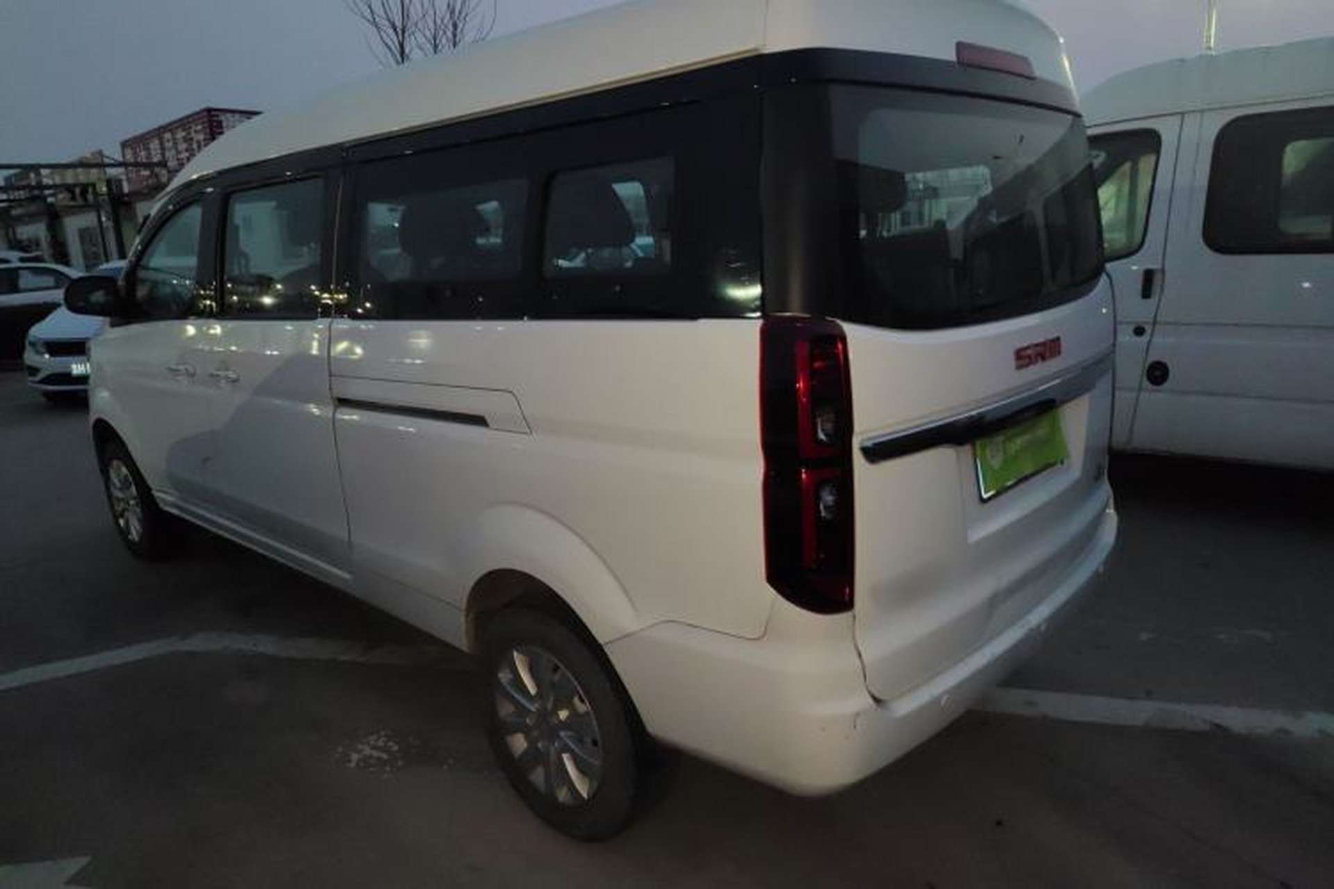 Used Jinbei Gold Hiace 2024 1.5L Passenger Vehicle Engineering Lion 9 Seats Rear Left 45 Deg
