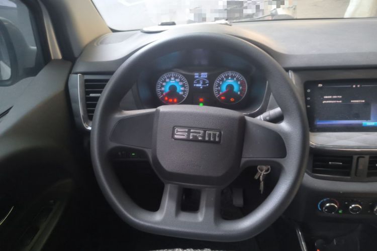 Used Jinbei Gold Hiace 2024 2.0L Travel Lion Passenger Vehicle 5/6/7-Seater CNG Central Air Conditioning Steering Wheel