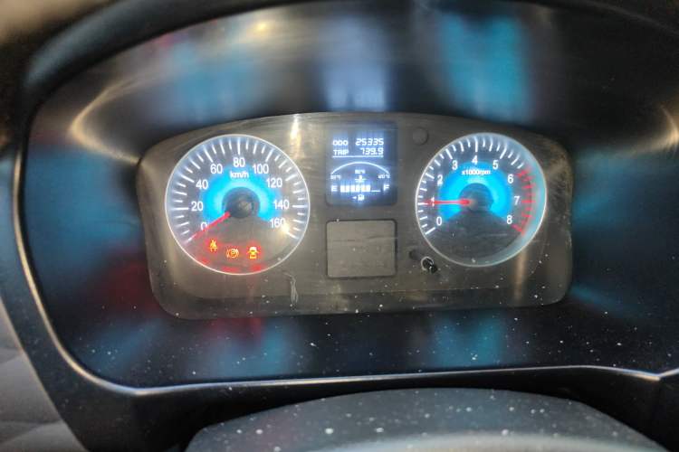 Used Jinbei Gold Hiace M Classic 2023 1.5L Travel Lion Passenger Vehicle 5/6/7 Seats Instrument Cluster