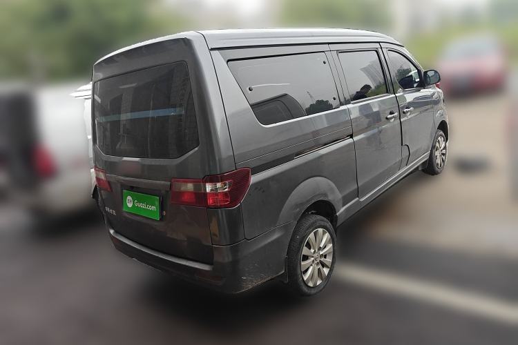 Used Jinbei Gold Hiace M Classic 2022 1.5L Engineering Lion Passenger Vehicle 5 Seats Rear Right 45 Deg