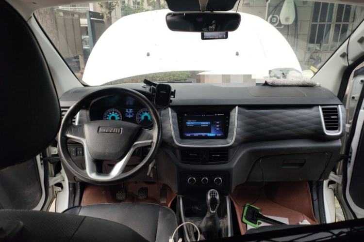 Used Jinbei Gold Hiace M Classic 2022 Panda Edition 1.5L Engineering Lion Passenger Van 6 Seats Center Console