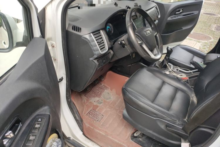 Used Jinbei Gold Hiace M Classic 2022 Panda Edition 1.5L Engineering Lion Passenger Van 6 Seats Driver Seat