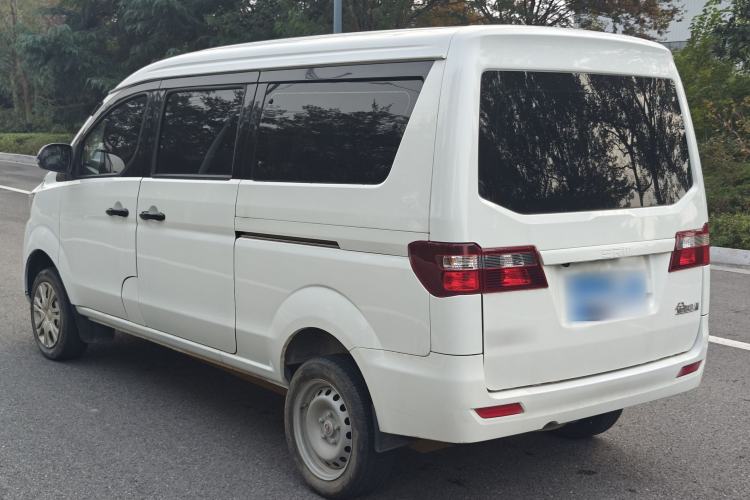 Used Jinbei Gold Hiace M Classic 2024 1.5L Engineering Lion Passenger Vehicle 6 Seats Exterior 2