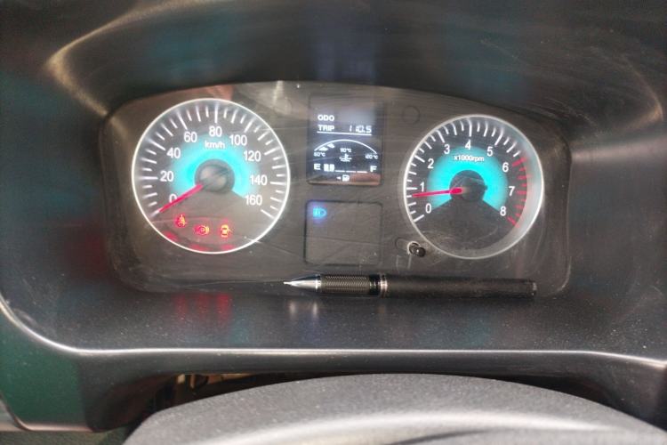 Used Jinbei Gold Hiace M Classic 2024 1.5L Engineering Lion Passenger Vehicle 6 Seats Instrument Cluster