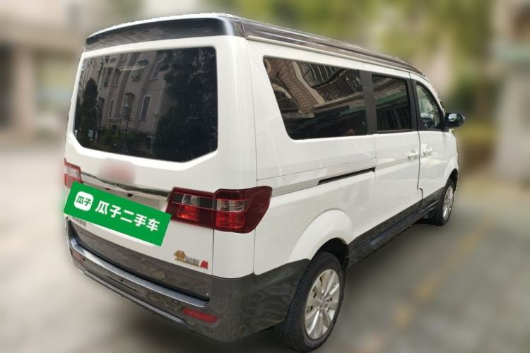 Used Jinbei Gold Hiace M Classic 2022 Panda Edition 1.5L Engineering Lion Passenger Van 6 Seats Rear Right 45 Deg
