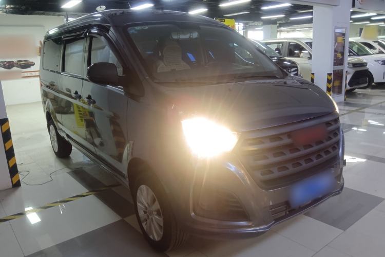 Used Jinbei Gold Hiace M Classic 2022 1.5L Engineering Lion Passenger Vehicle 5 Seats Exterior 2