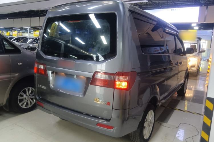 Used Jinbei Gold Hiace M Classic 2022 1.5L Engineering Lion Passenger Vehicle 5 Seats Exterior 5