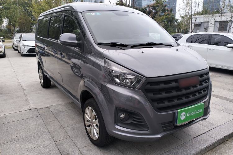 Used Jinbei Gold Hiace M Classic 2022 1.5L Travel Lion Passenger Van 6 Seats Front Right 45 Deg