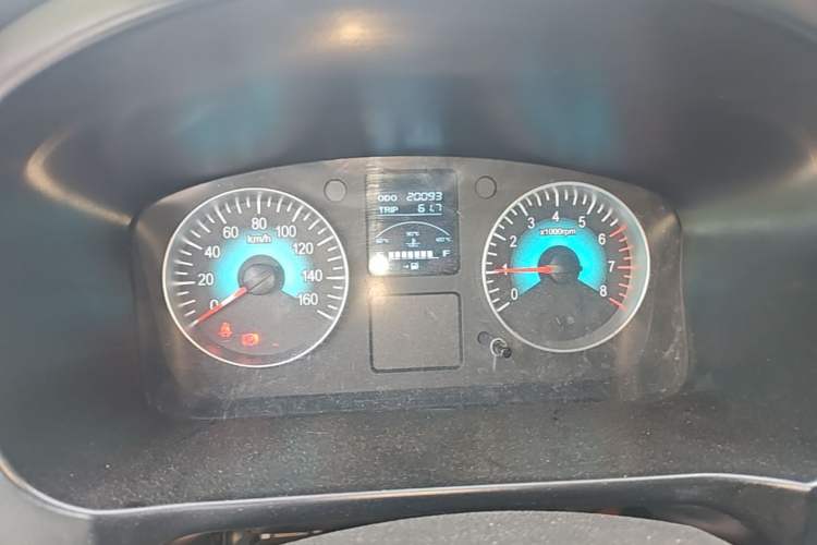 Used Jinbei Gold Hiace M Classic 2022 1.5L Travel Lion Passenger Van 7 Seats Instrument Cluster
