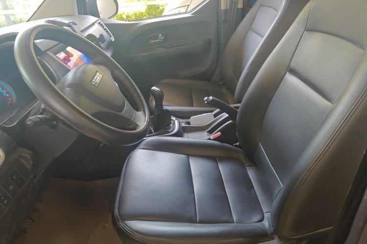 Used Jinbei Gold Hiace M Classic 2022 1.5L Engineering Lion Passenger Vehicle 5 Seats Left Front Seat