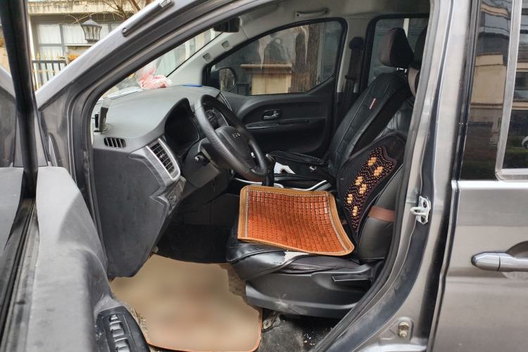 Used Jinbei Gold Hiace M Classic 2022 1.5L Engineering Lion Passenger Vehicle 6 Seats Left Front Seat