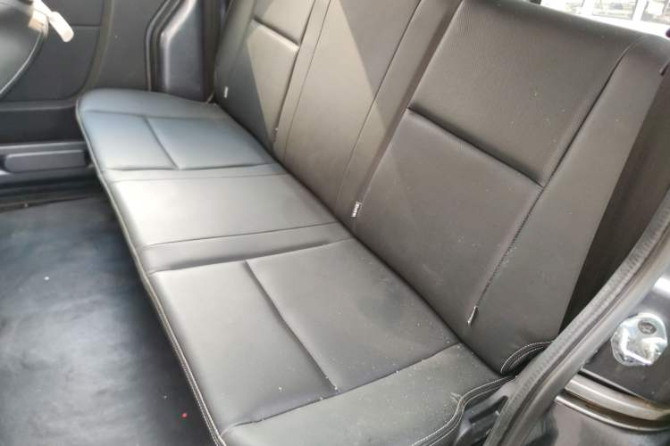 Used Jinbei Gold Hiace M Classic 2022 1.5L Travel Lion Passenger Vehicle 5 Seats Left Rear Seat