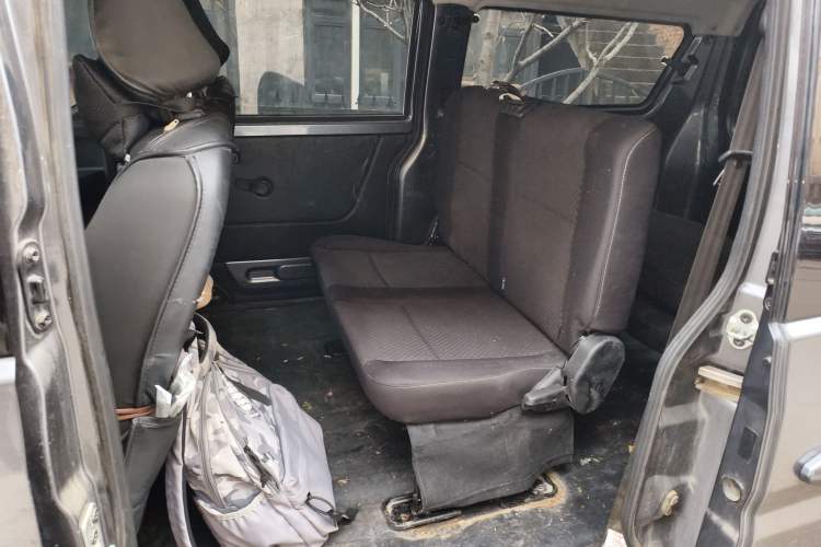 Used Jinbei Gold Hiace M Classic 2022 1.5L Engineering Lion Passenger Vehicle 6 Seats Left Rear Seat