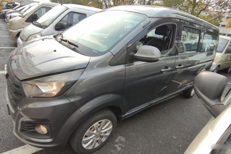 Used Jinbei Gold Hiace M Classic 2022 1.5L Travel Lion Passenger Vehicle 5 Seats Left Side