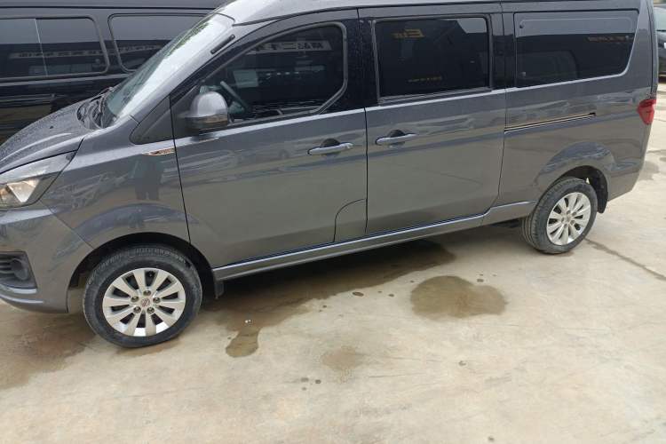 Used Jinbei Gold Hiace M Classic 2022 1.5L Travel Lion Passenger Van 7 Seats Left Side