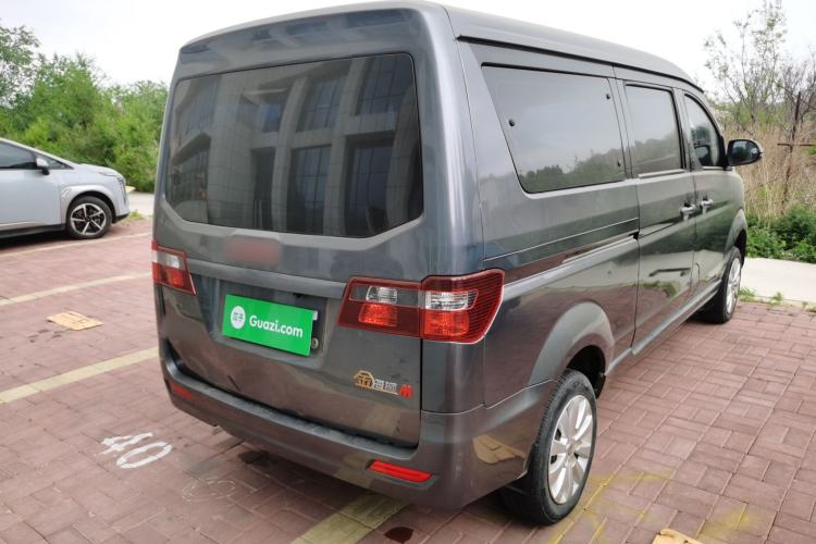 Used Jinbei Gold Hiace M Classic 2022 1.5L Engineering Lion Passenger Vehicle 6 Seats Rear Right 45 Deg