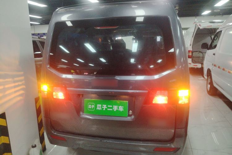 Used Jinbei Gold Hiace M Classic 2022 1.5L Engineering Lion Passenger Vehicle 5 Seats Rear