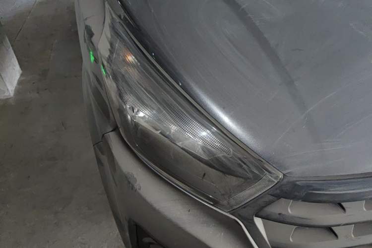 Used Jinbei Gold Hiace M Classic 2022 1.5L Travel Lion Passenger Van 6 Seats Right Front Headlight