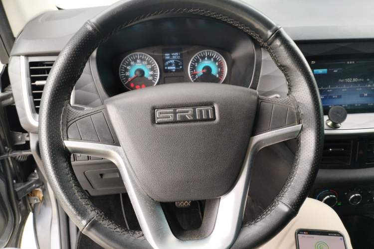 Used Jinbei Gold Hiace M Classic 2022 1.5L Travel Lion Passenger Van 6 Seats Steering Wheel