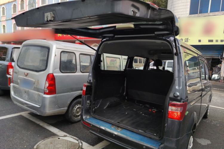 Used Jinbei Gold Hiace M Classic 2022 1.5L Travel Lion Passenger Vehicle 5 Seats Trunk