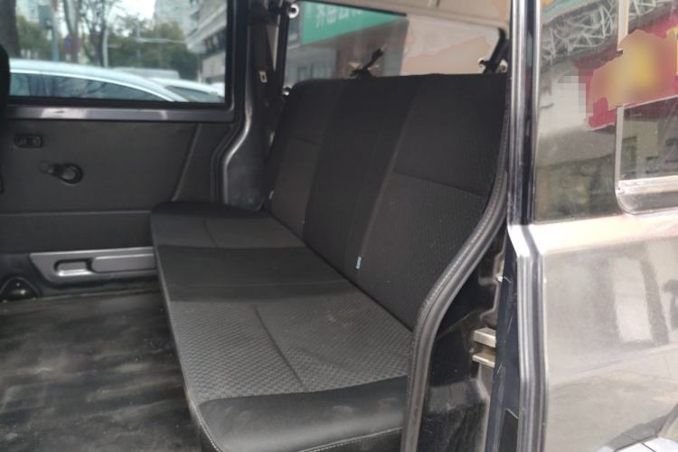 Used Jinbei Gold Hiace M Classic 2022 1.5L Engineering Lion Passenger Vehicle 5 Seats Left Rear Seat