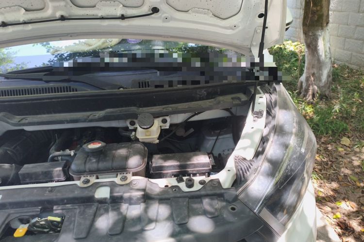 Used Jinbei Gold Hiace M Classic 2022 1.5L Engineering Lion Passenger Vehicle 5 Seats Engine Bay Left