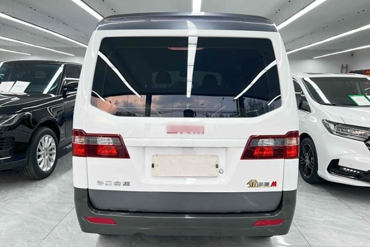 Used Jinbei Gold Hiace M Classic 2022 Panda Edition 1.5L Engineering Lion Passenger Van 6 Seats Exterior 3