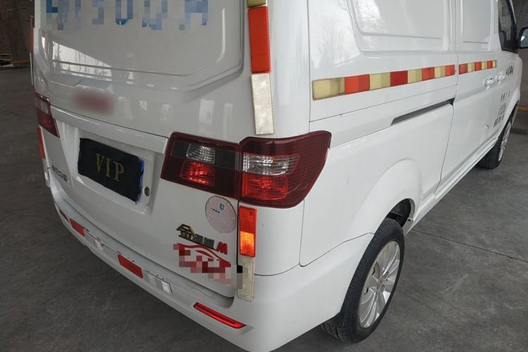 Used Jinbei Gold Hiace M Classic 2022 1.6L Engineering Lion Van 2 Seats Exterior 3