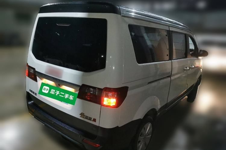 Used Jinbei Gold Hiace M Classic 2022 Panda Edition 1.5L Travel Lion Passenger Van 6 Seats Exterior 5