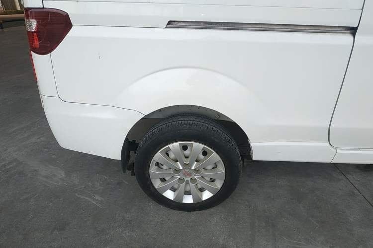 Used Jinbei Gold Hiace M Classic 2022 1.6L Engineering Lion Van 2 Seats Exterior 5