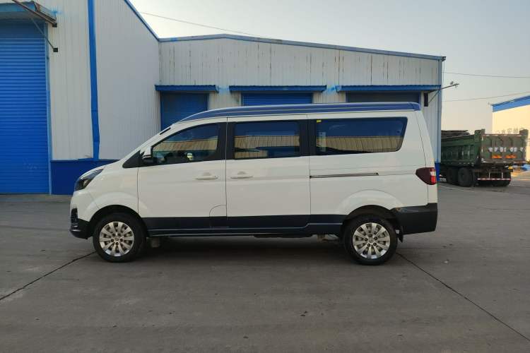 Used Jinbei Gold Hiace M Classic 2022 1.5L Travel Lion Passenger Van 6 Seats Exterior 7