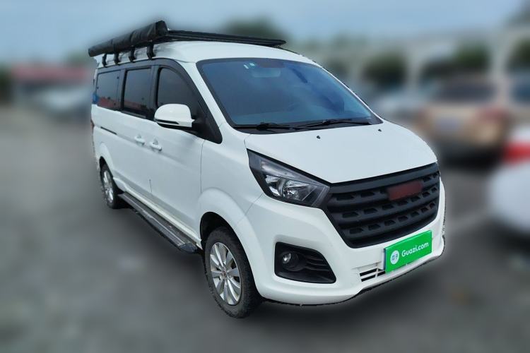 Used Jinbei Gold Hiace M Classic 2022 1.5L Travel Lion Passenger Van 6 Seats Front Right 45 Deg
