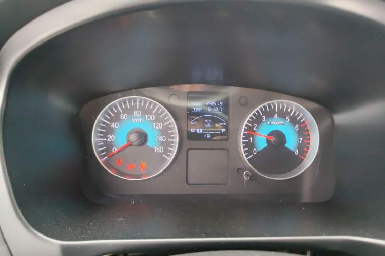 Used Jinbei Gold Hiace M Classic 2022 1.5L Travel Lion Passenger Van 6 Seats Instrument Cluster
