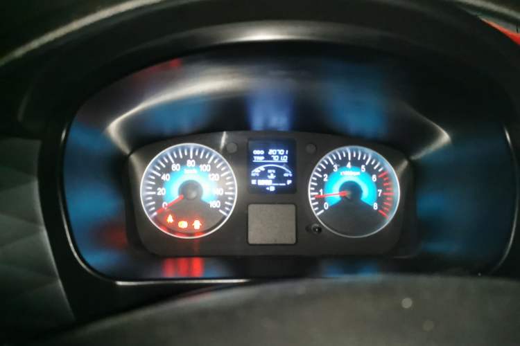Used Jinbei Gold Hiace M Classic 2022 Panda Edition 1.5L Travel Lion Passenger Van 6 Seats Instrument Cluster
