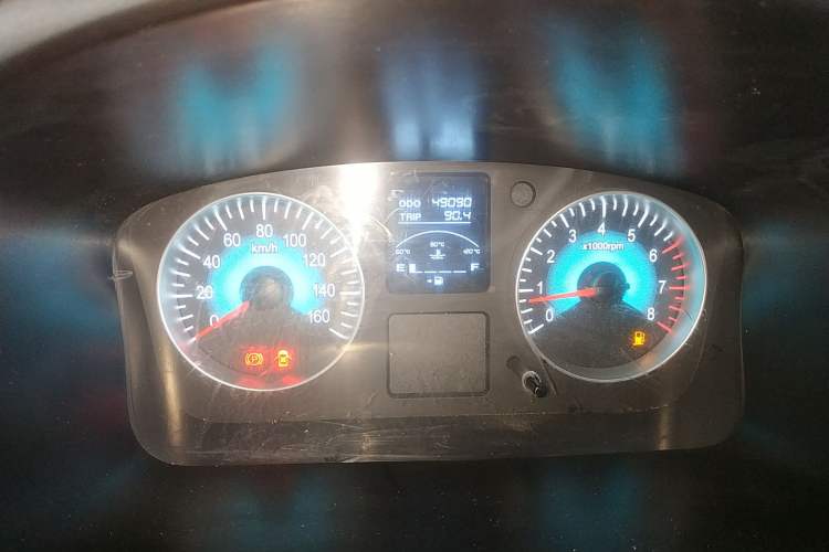 Used Jinbei Gold Hiace M Classic 2022 1.6L Engineering Lion Van 2 Seats Instrument Cluster
