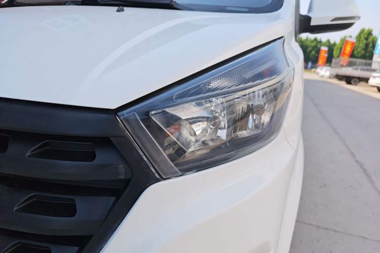 Used Jinbei Gold Hiace M Classic 2022 Panda Edition 1.5L Travel Lion Passenger Van 5 Seats Left Front Headlight