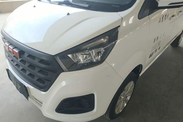 Used Jinbei Gold Hiace M Classic 2022 1.6L Engineering Lion Van 2 Seats Left Front Headlight