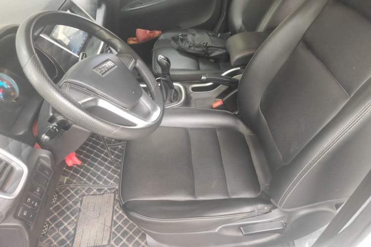 Used Jinbei Gold Hiace M Classic 2022 1.5L Travel Lion Passenger Van 7 Seats Left Front Seat