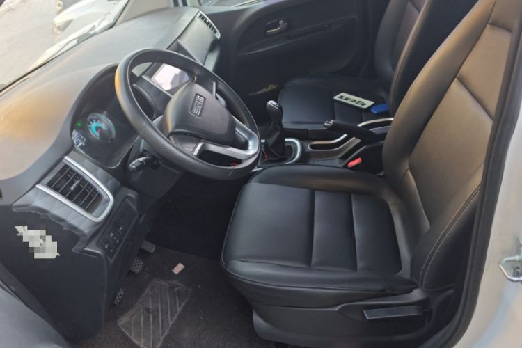 Used Jinbei Gold Hiace M Classic 2022 1.5L Travel Lion Passenger Van 6 Seats Left Front Seat