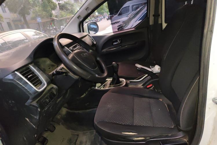 Used Jinbei Gold Hiace M Classic 2022 1.5L Engineering Lion Passenger Vehicle 6 Seats Left Front Seat